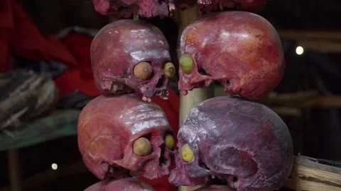 Aghori post-mortem ceremony ritual skulls, Varanasi, India. Видео 284632413
