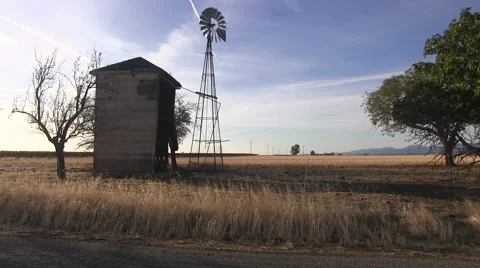 Aging windmill Video stock 43329965