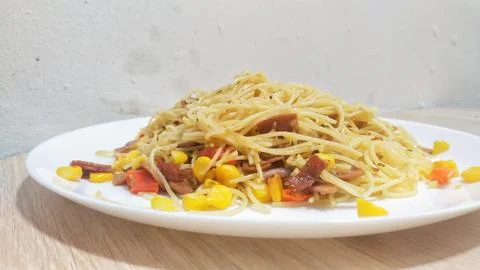 Aglio e olio pasta Stock Photos