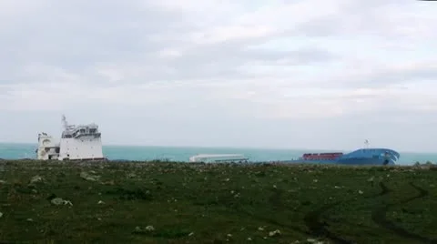 Aground ship Видео 22225085