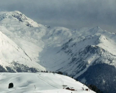 AH-64 Apache Helicopters in Alps  (PAL) 库存影片 291147