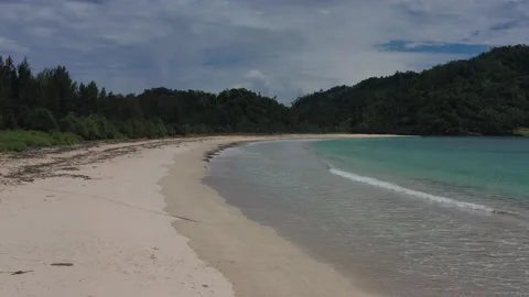 AH - Beach and Wave (4) Stock Footage 194809290