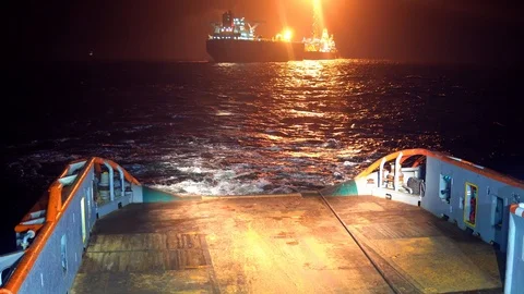 AHTS vessel during dynamic positioning DP operations Video stock 108534825