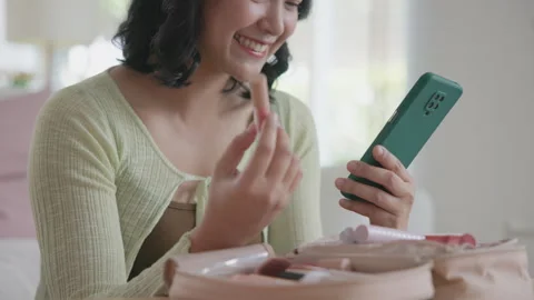 AI assistant data driven advice beauty skincare industry in urban cosmetics.. 스톡 동영상 330138506