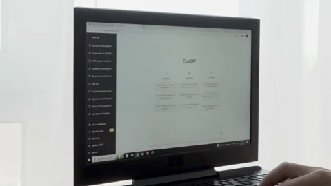AI chatbot powered by GPT technology that streamlines communication between Vidéo 234875379