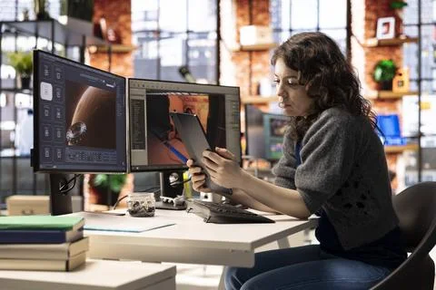 AI chatbot user commands a program to generate mars spaceship model Stock-Fotos