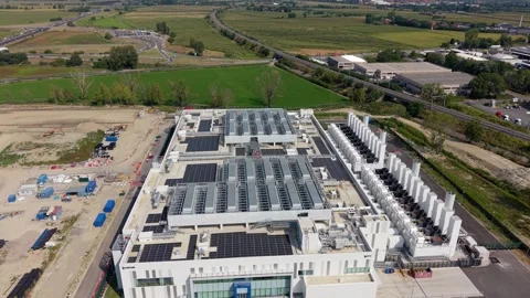 AI Data Center Infrastructure in Melegnano Near Milan, Italy Drone View Vidéo 344956297