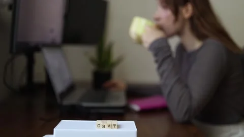 AI helps with studying and learning Vidéo 337571070