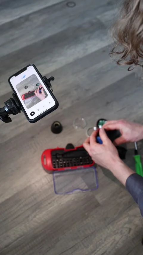 With AI-powered video calls, complex repairs become simple. Step-by-step instruc Stock Footage 307340875