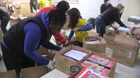 Aid workers from Global medic package aid for Ecuador earthquake victims Stock Footage 62552480