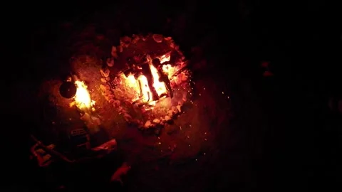 Ain at the fire of kam 動画素材 285155536