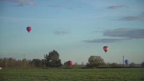 Air balloon fly at sunset Video stock 77960344