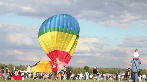 Air balloon on the wind Stock Footage 43038615