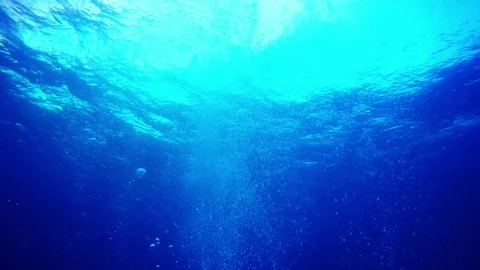 Air bubbles underwater Stock-Footage 86374636