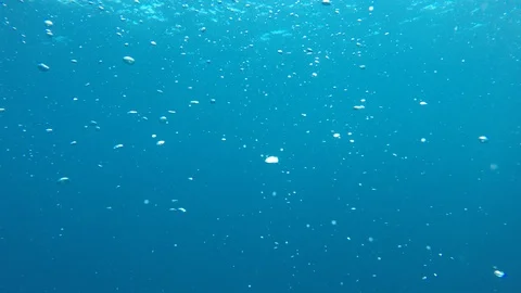 Air bubbles underwater Video stock 126559948