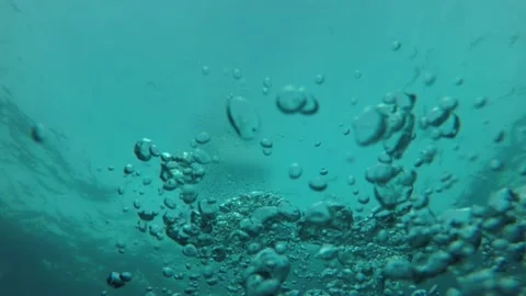 Air bubbles underwater Video stock 132321887
