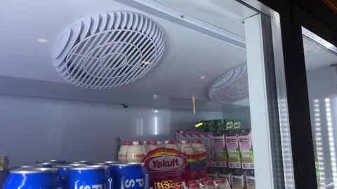 The air circulation system uses fans in the refrigerator Stockbeeldmateriaal 347543748