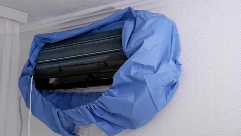 Air conditioner unit maintenance and cleaning process 스톡 동영상 338008584