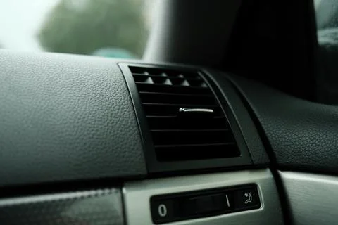 Air conditioning in the car. Control panel and ventilation. Stockfoto's