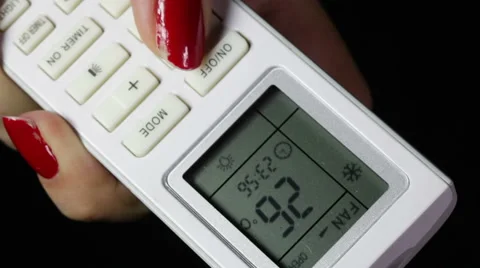 Air conditioning remoute Vídeos de archivo 39996880