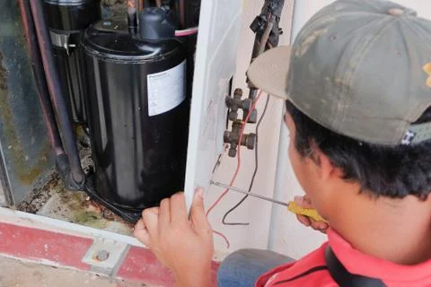 Air conditioning  servicing Foto stock