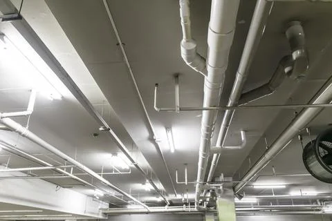 Air conditioning system,white system pipe Stockfoto's
