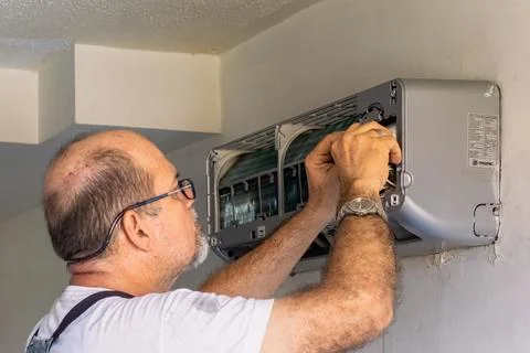 Air conditioning technician Foto stock