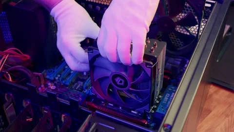 Air cooling system uninstalling on CPU Micro Processor in PC Motherboard close Vidéo 275744685