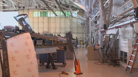 Air Force Mechanics Work On T-38 Talon Fighter Jet 16 스톡 동영상 127995199