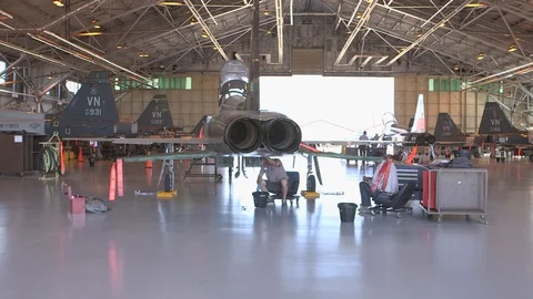 Air Force Mechanics Work On T-38 Talon Fighter Jet 21 스톡 동영상 127995236