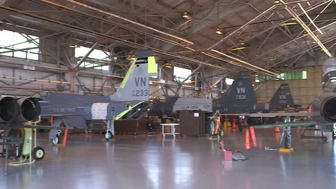 Air Force Mechanics Work On T-38 Talon Fighter Jet 22 스톡 동영상 127995280