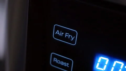 Air fryer programme button flashing, close-up 4K. 库存影片 272822496