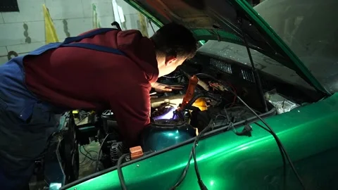 Air intake system on a drift car with a turbo engine Vidéo 235680002