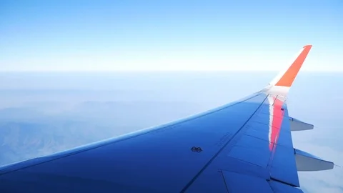 Air plan flying over toe sky 库存影片 97035129