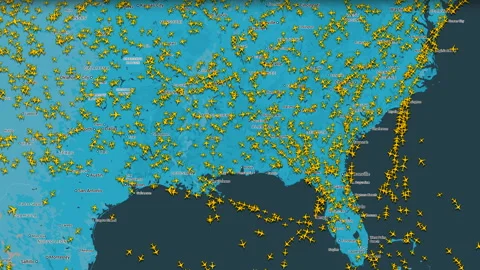 Air traffic map over United States showing dense aircraft activity Stock Footage 346039998