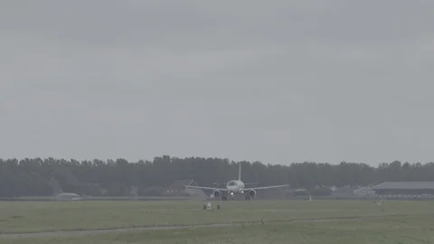 Airbas 320 takes off Video stock 93344751