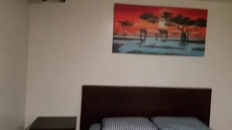 Airbnb room 库存影片 166240660