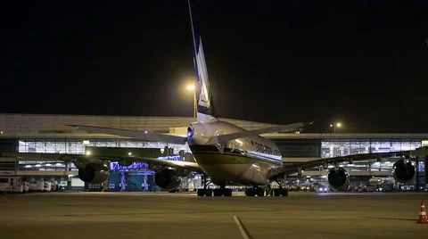 Airbus 380 Push-back Stock Footage 50635434