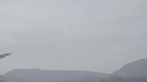 Airbus A320 takes off Video stock 91893252