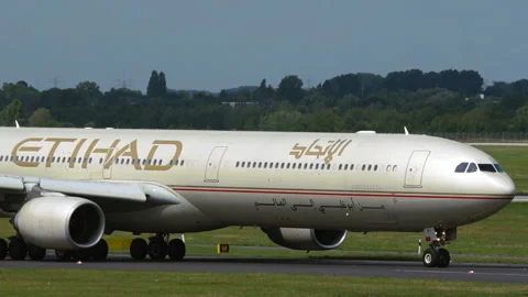 Airbus A340 of Etihad Airlines taxiing Stock Footage 88445587