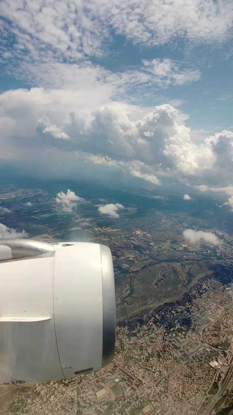 Aircraft engine in flight UHD in portrait mode Video stock 244003428