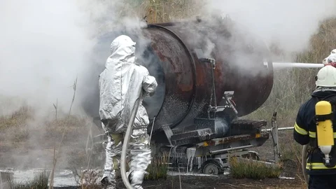 Aircraft engine quenching training Stock Footage 116743423