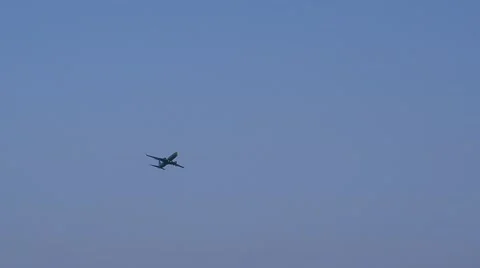 Aircraft in the sky Video stock 67879057