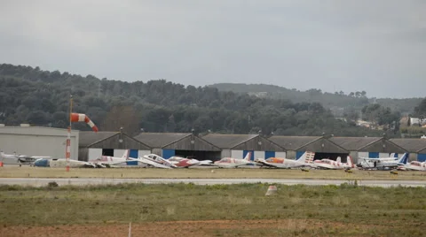 Airfield On A Windy Day Vídeo Stock 48306750