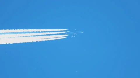 Airliner flying high Stock Footage