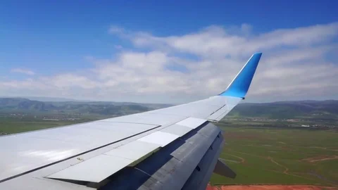 Airliner on a glide path Stock Footage 76883971