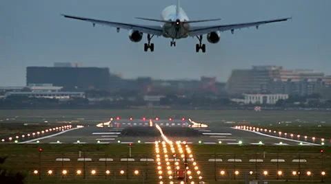 Airliner1410 plot landing2 스톡 동영상 31967340