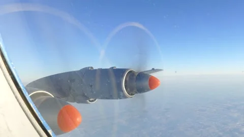 Airplane engines and propellers in flight. Video stock 145235015