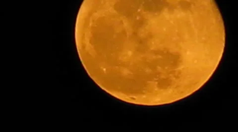 Airplane flies in front of moon 스톡 동영상 40066010