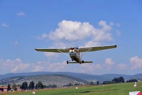 Airplane in flight Stock Photos